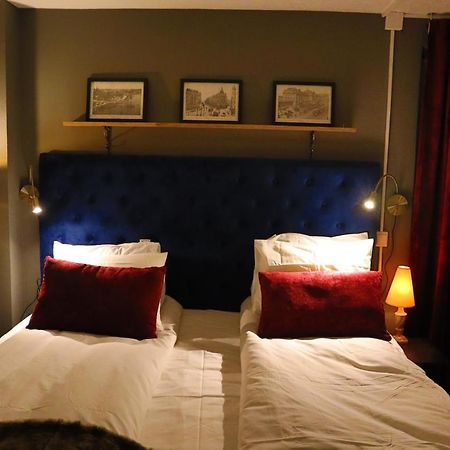 Goete'S B&B Tumba Exterior foto
